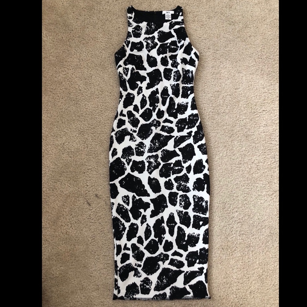 Fitted black & white dress